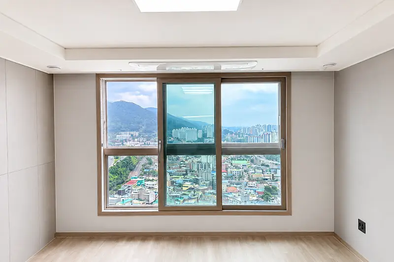 이룸도어 양산직영점 시공사례 사진